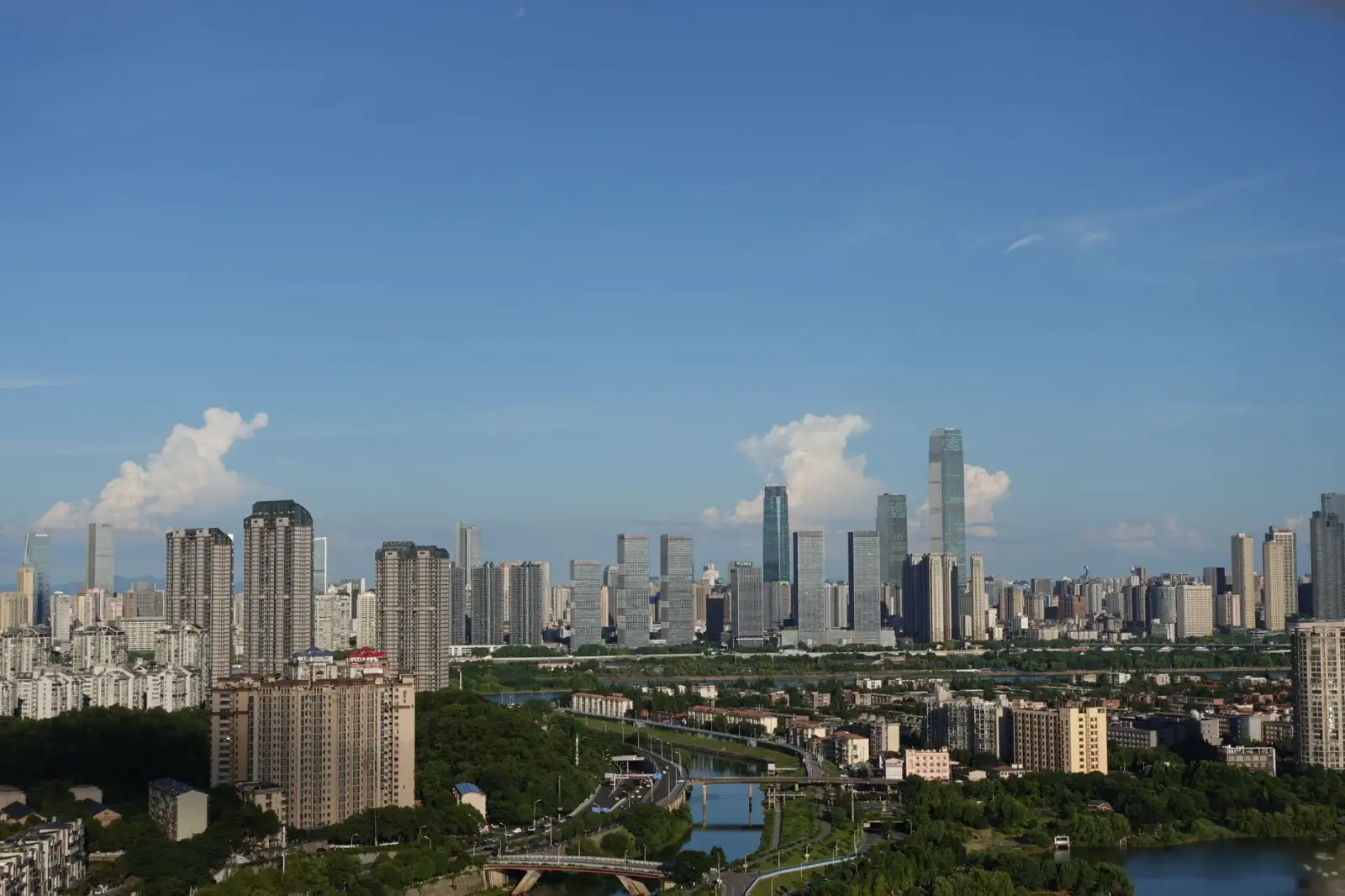 上海悦飞溪智能照明控制模块在商业建筑中的节能方案设计
