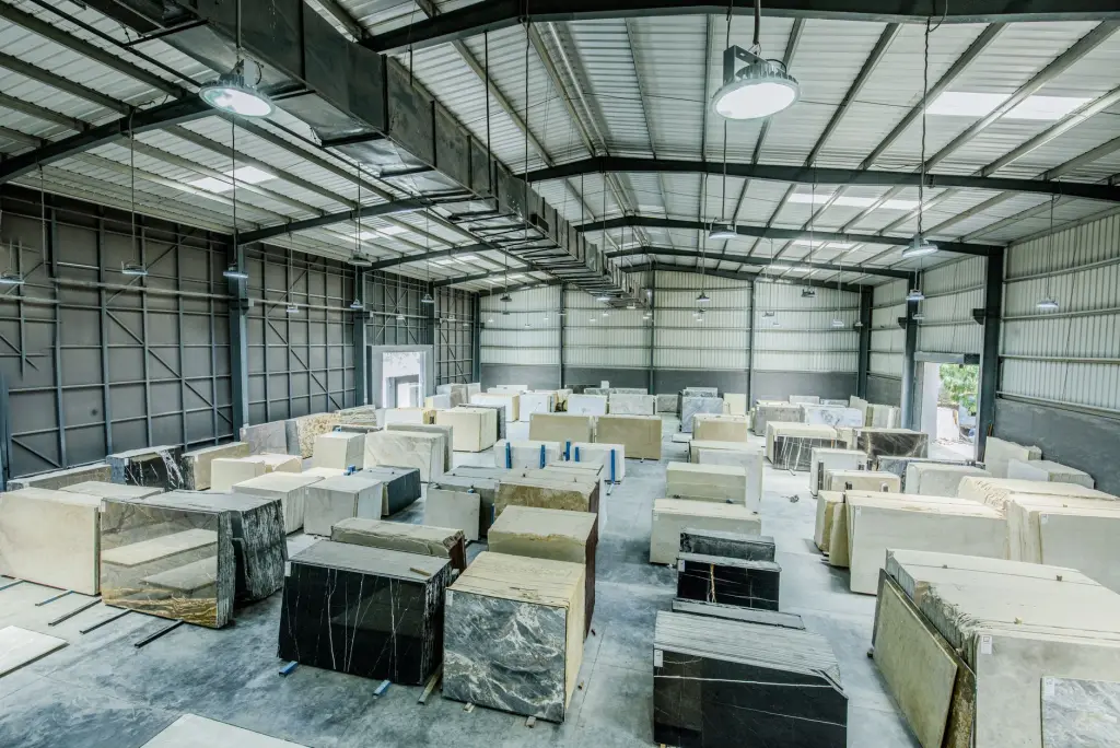 新风控制器与电动窗帘电机在办公建筑中的智能联动应用研究