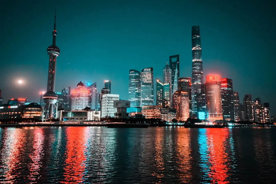 商业楼宇智能照明控制模块选型要点与能效对比分析