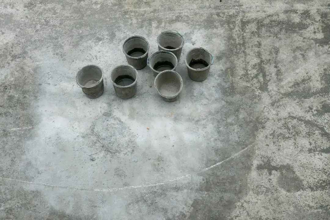 新风控制器与电动窗帘电机在办公场景中的节能调试技术要点