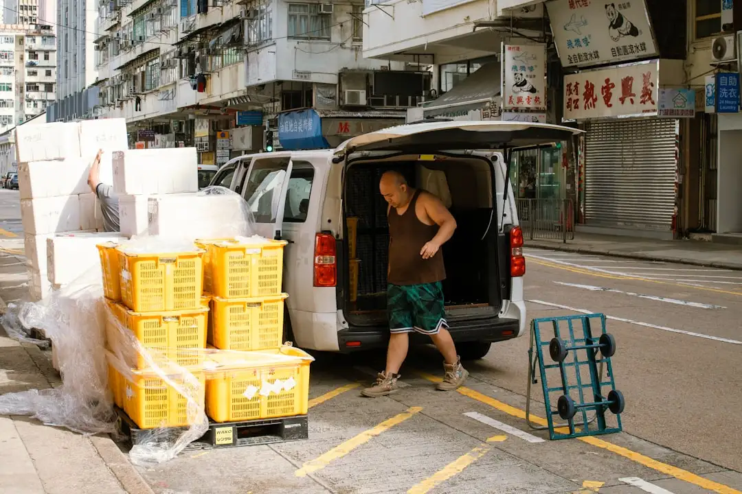 智能照明控制模块在商业建筑中的集成应用与节能效果分析