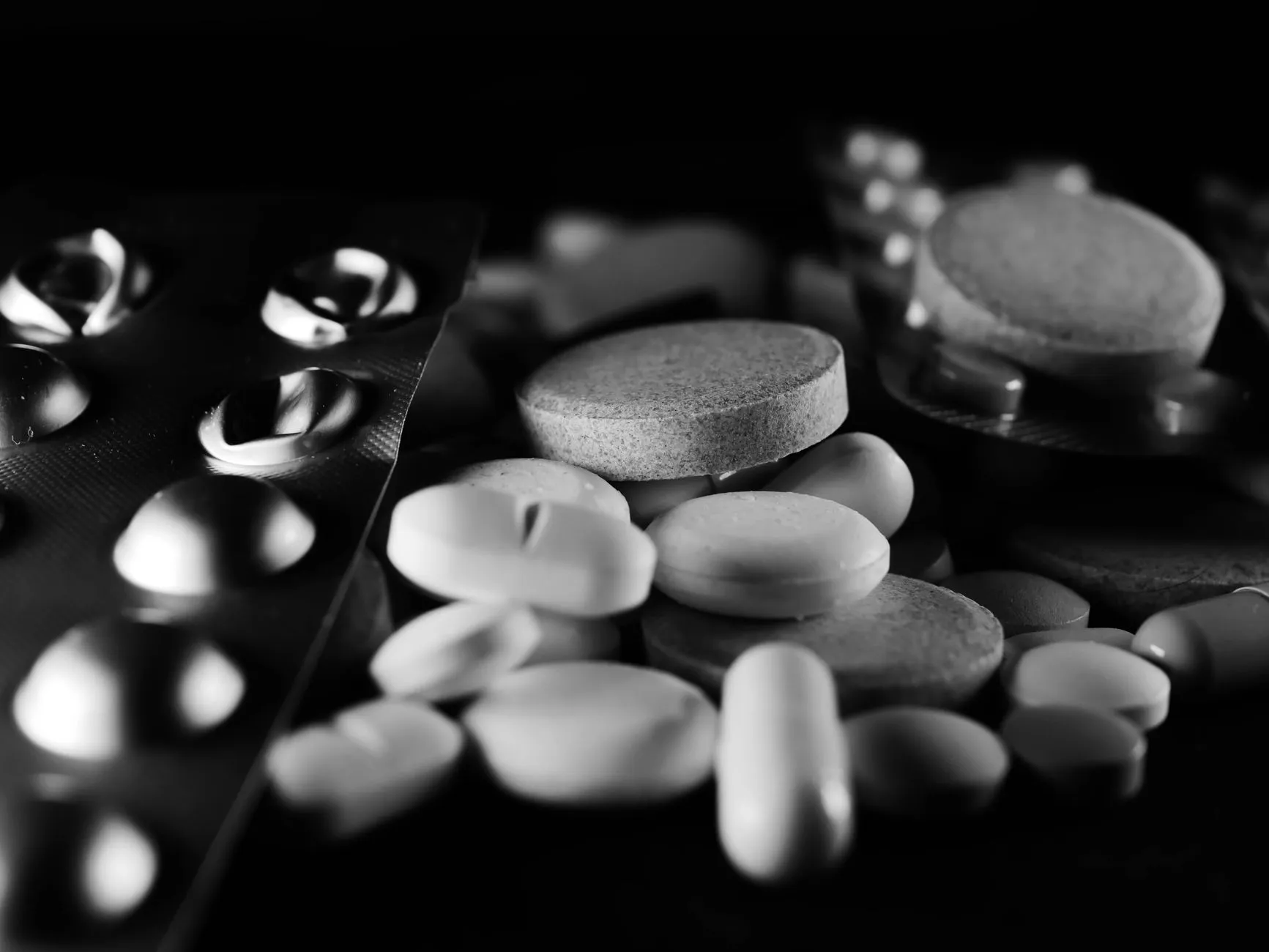上海悦飞溪科技智能照明控制模块在商业建筑中的节能应用方案