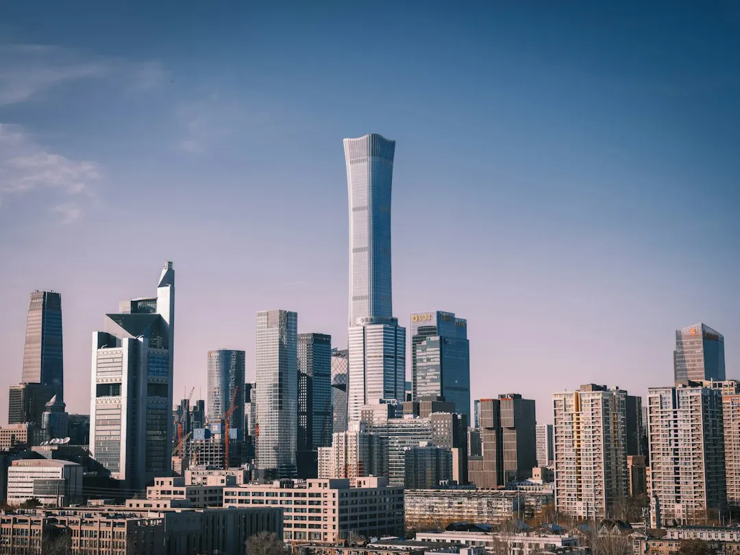 智能照明控制模块与空调温控器在办公场景的联动方案设计