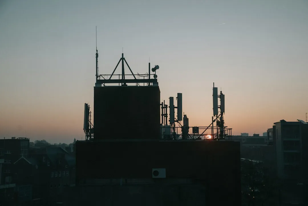 上海悦飞溪智能照明控制模块技术参数与选型要点解析